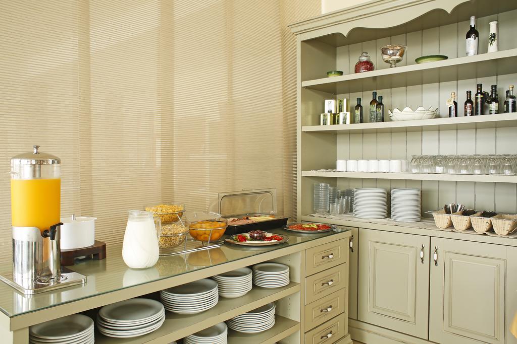 Asteris Aparthotel 4*