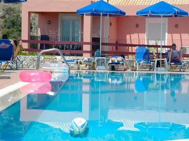 Asteris Aparthotel 4*