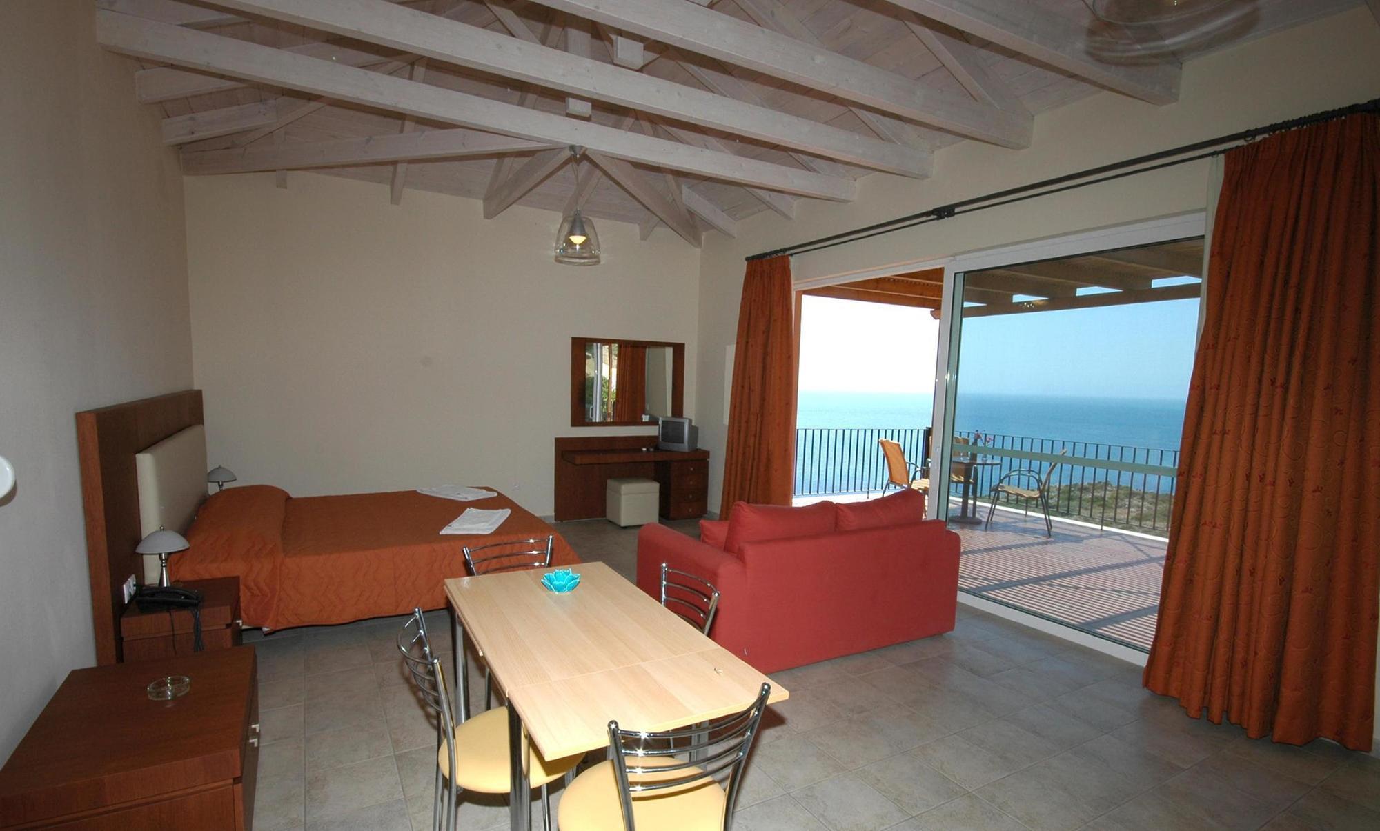 Asteris Aparthotel 4*